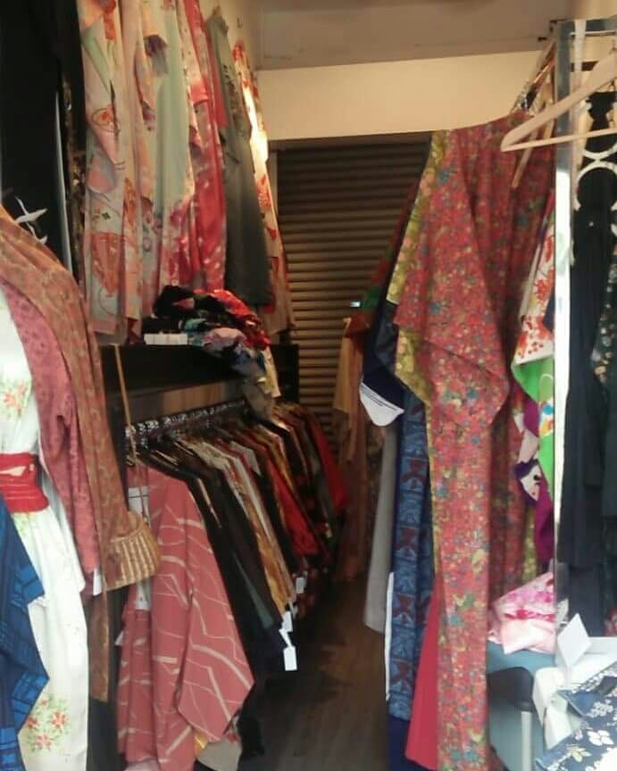 Customer wearing Sumo Vintage